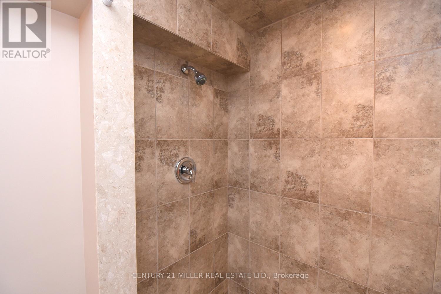 115 BOCELLI CRESCENT - 37