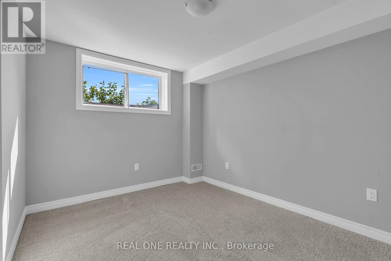 #30A 85 MULLIN DRIVE - 17