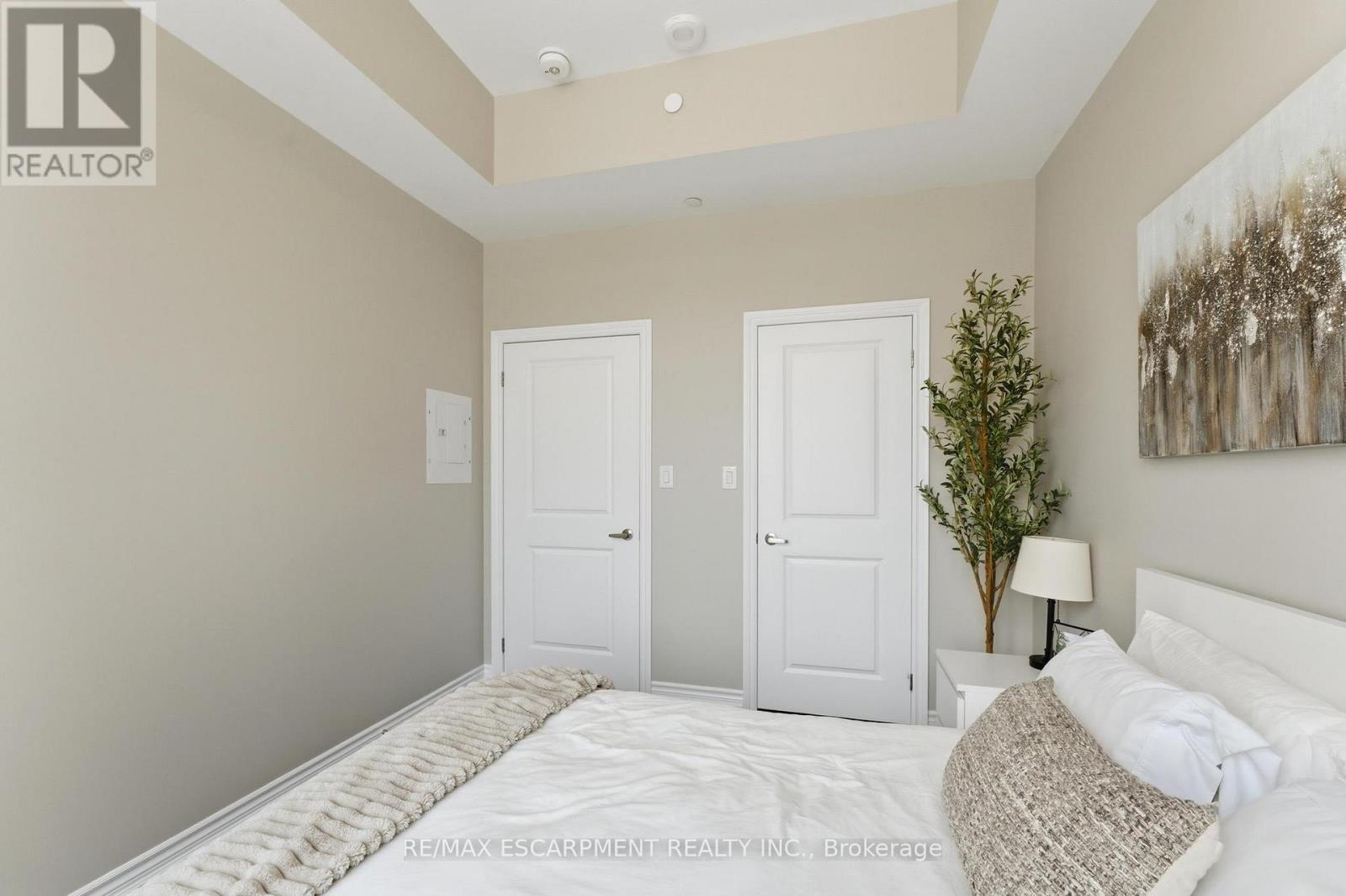 #112 460 DUNDAS STREET E - 13