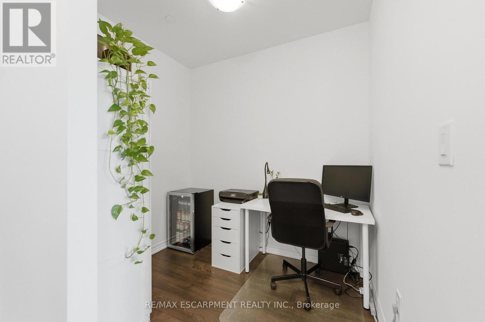 #112 460 DUNDAS STREET E - 14