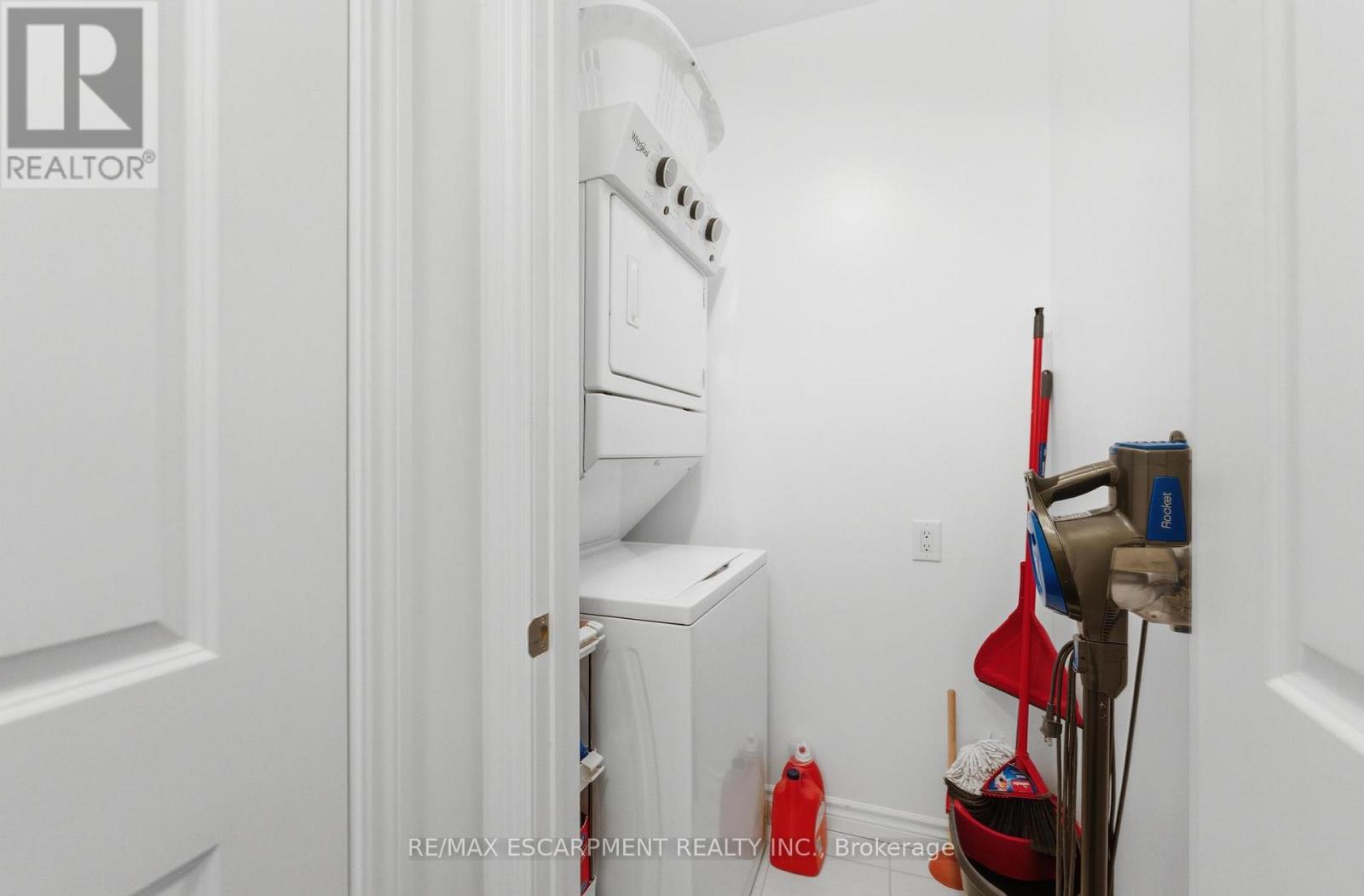 #112 460 DUNDAS STREET E - 16