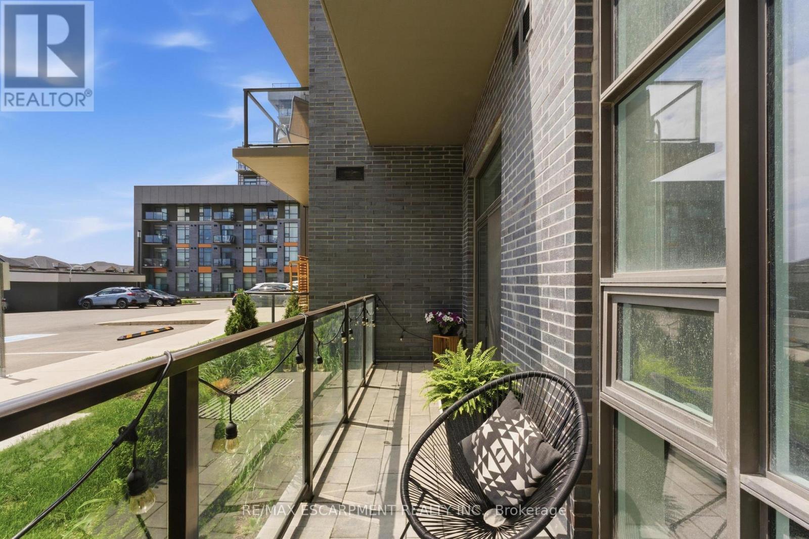 #112 460 DUNDAS STREET E - 18
