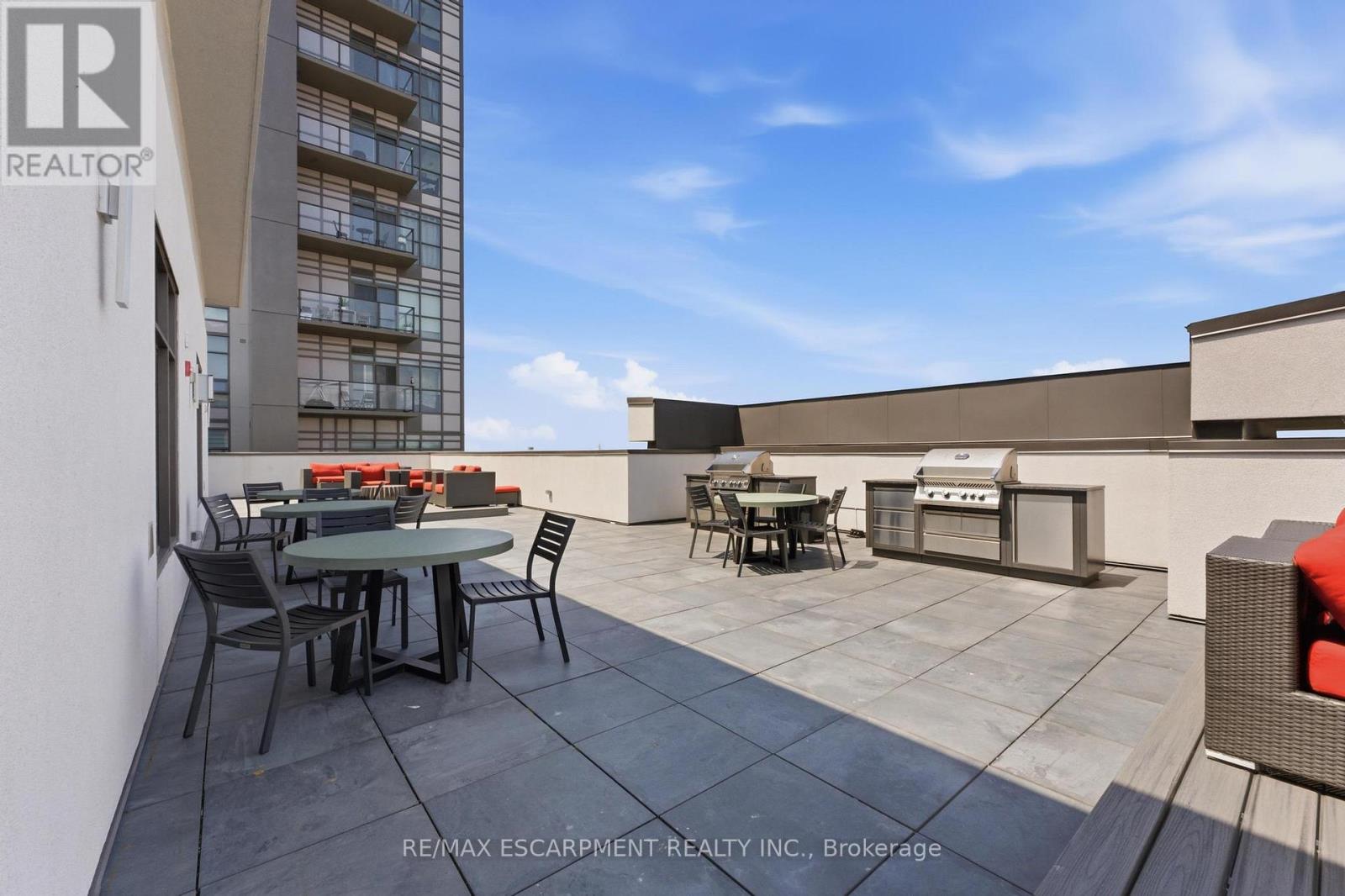 #112 460 DUNDAS STREET E - 24