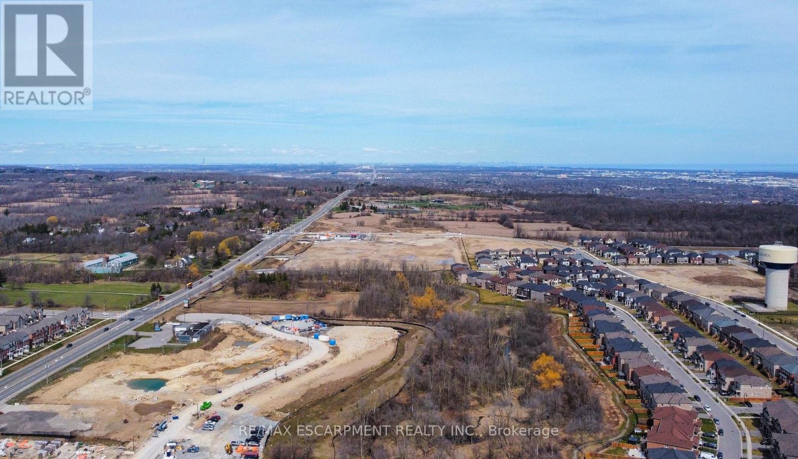 #112 460 DUNDAS STREET E - 27
