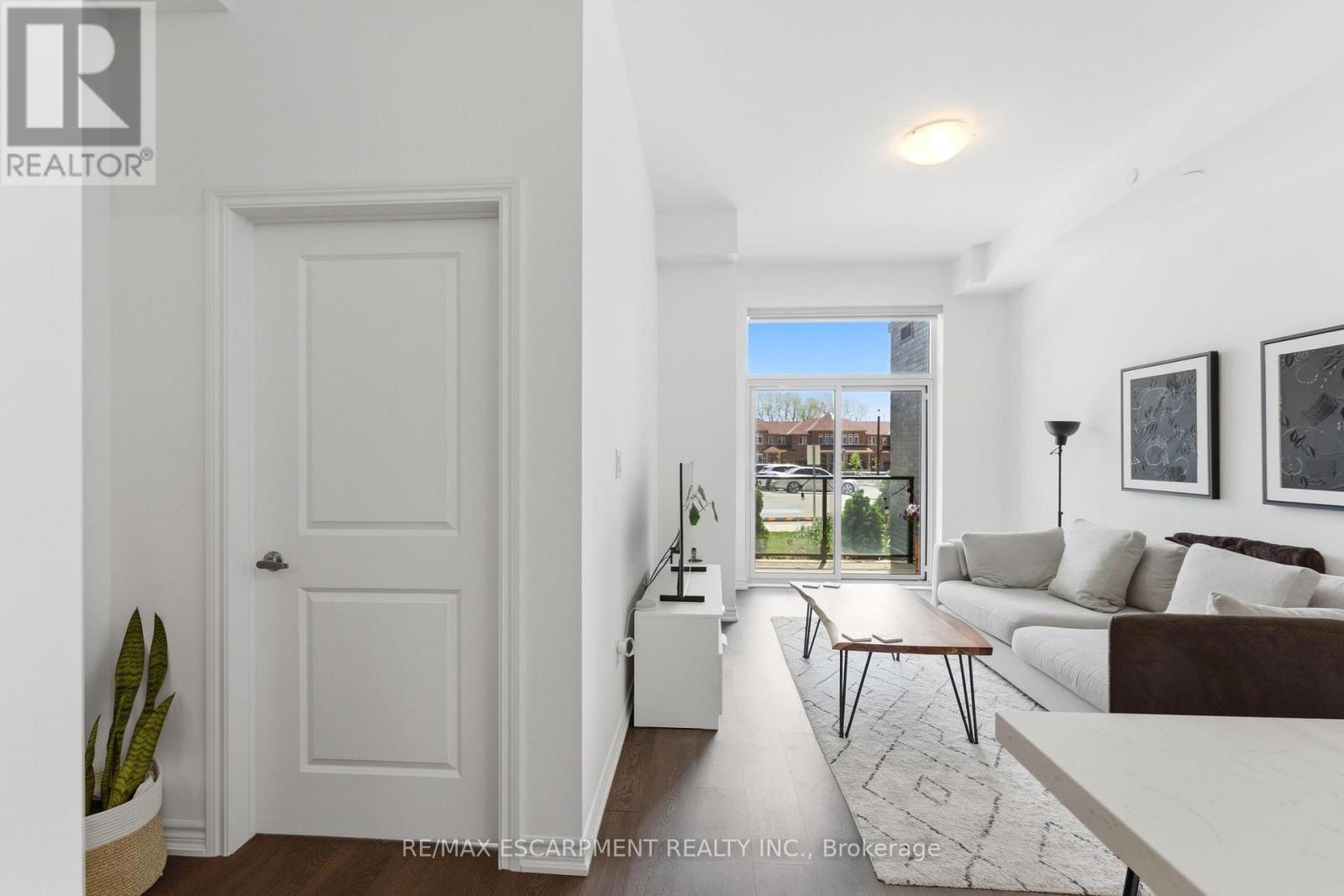 #112 460 DUNDAS STREET E - 9