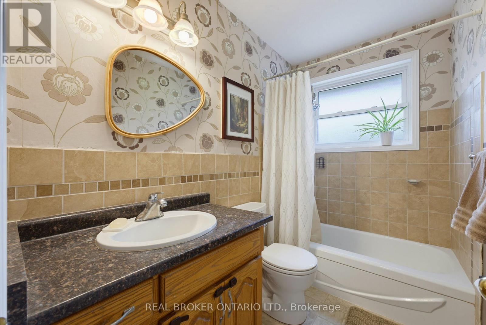 87 BALL STREET - 15