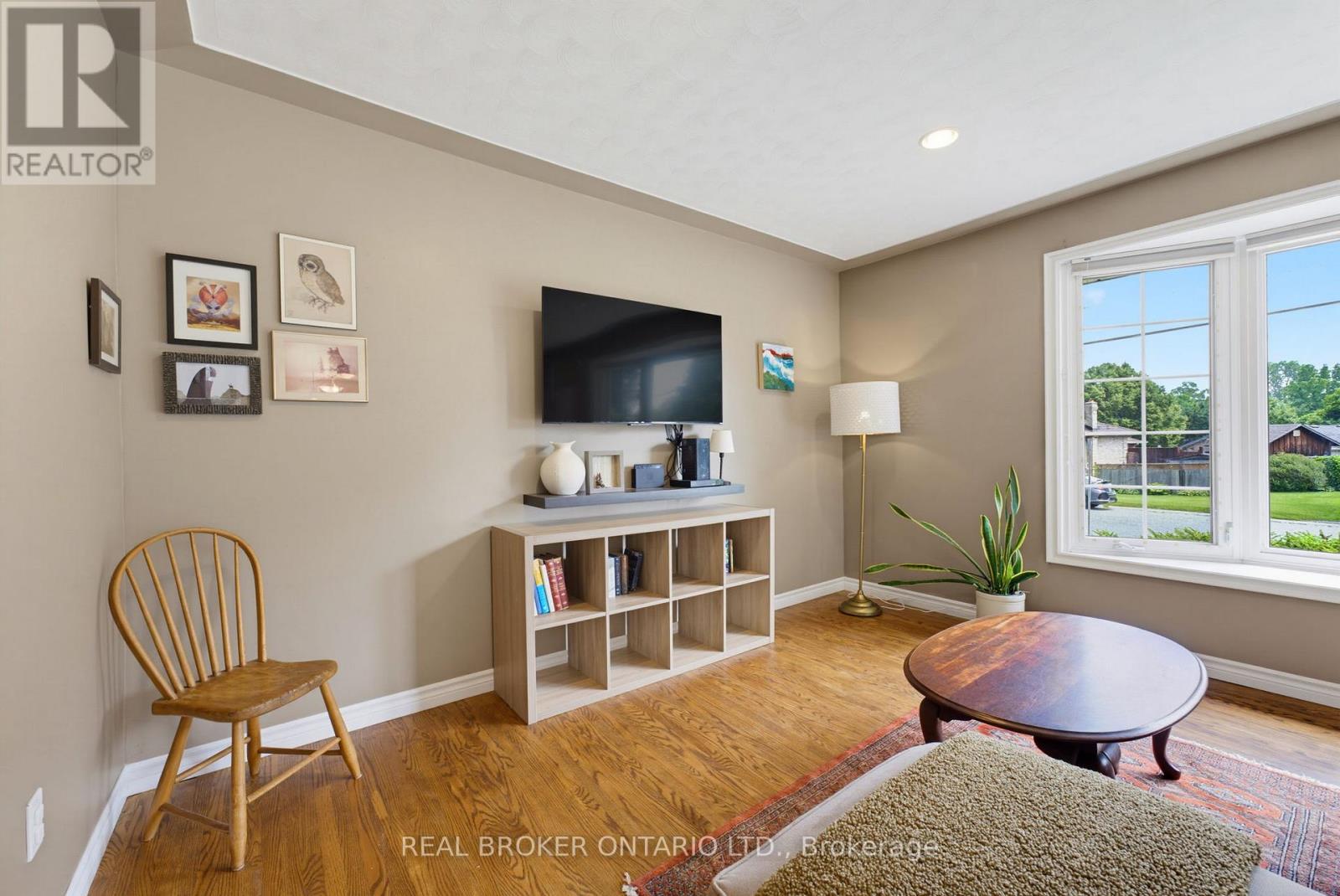 87 BALL STREET - 3