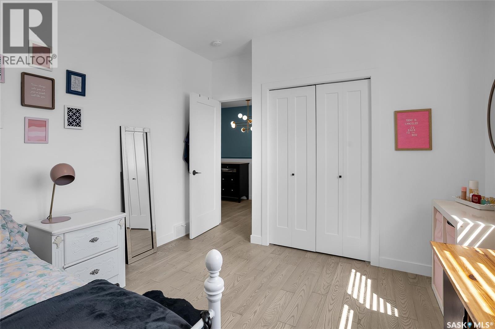 140 Forsey AVENUE - 44