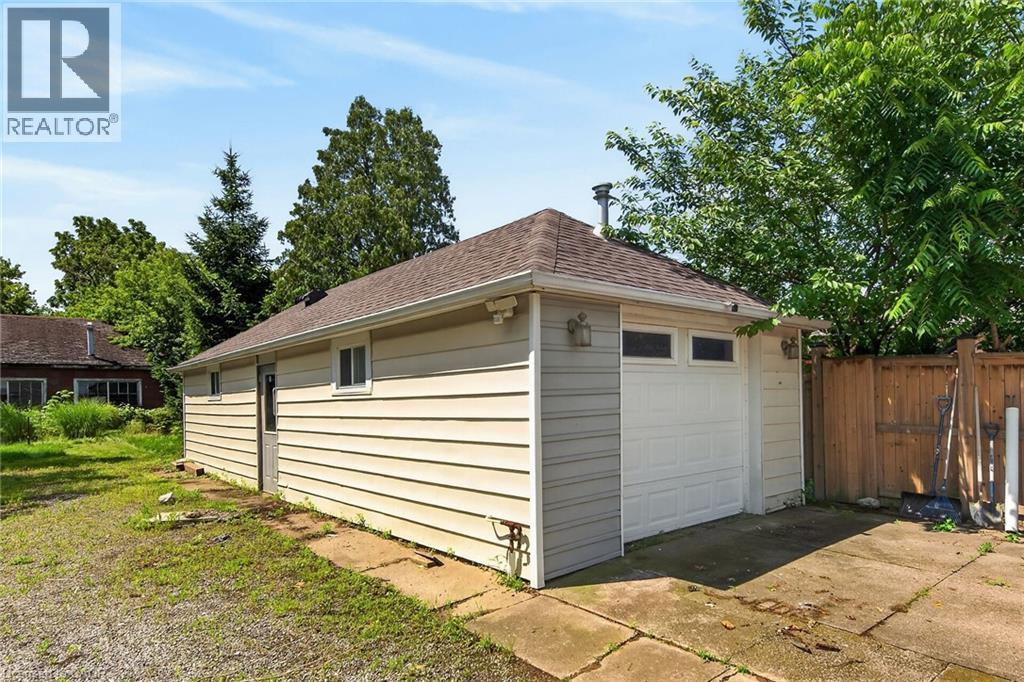 208 CARLTON Street - 42