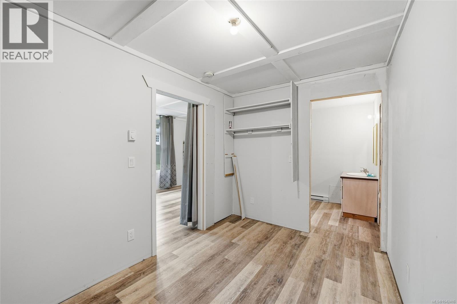 1144 Bellevue Rd - 48