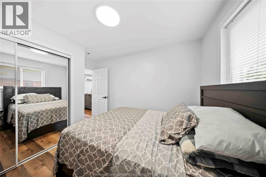 3495 LONGFELLOW AVENUE - 20