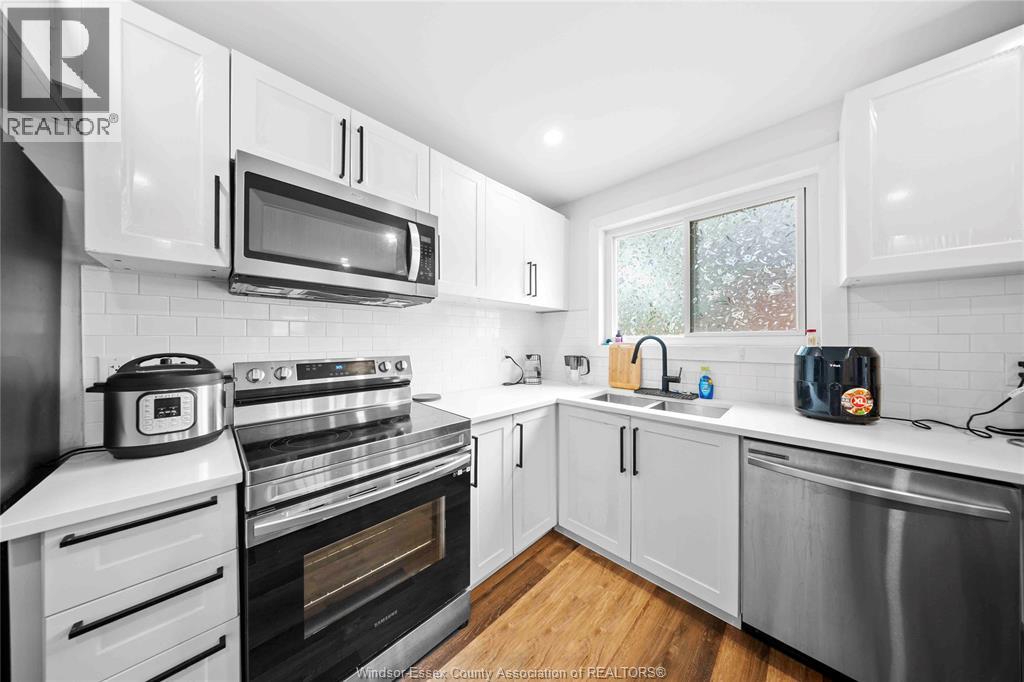 3495 LONGFELLOW AVENUE - 18