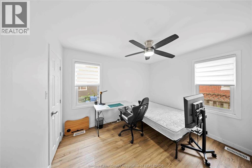 3495 LONGFELLOW AVENUE - 34