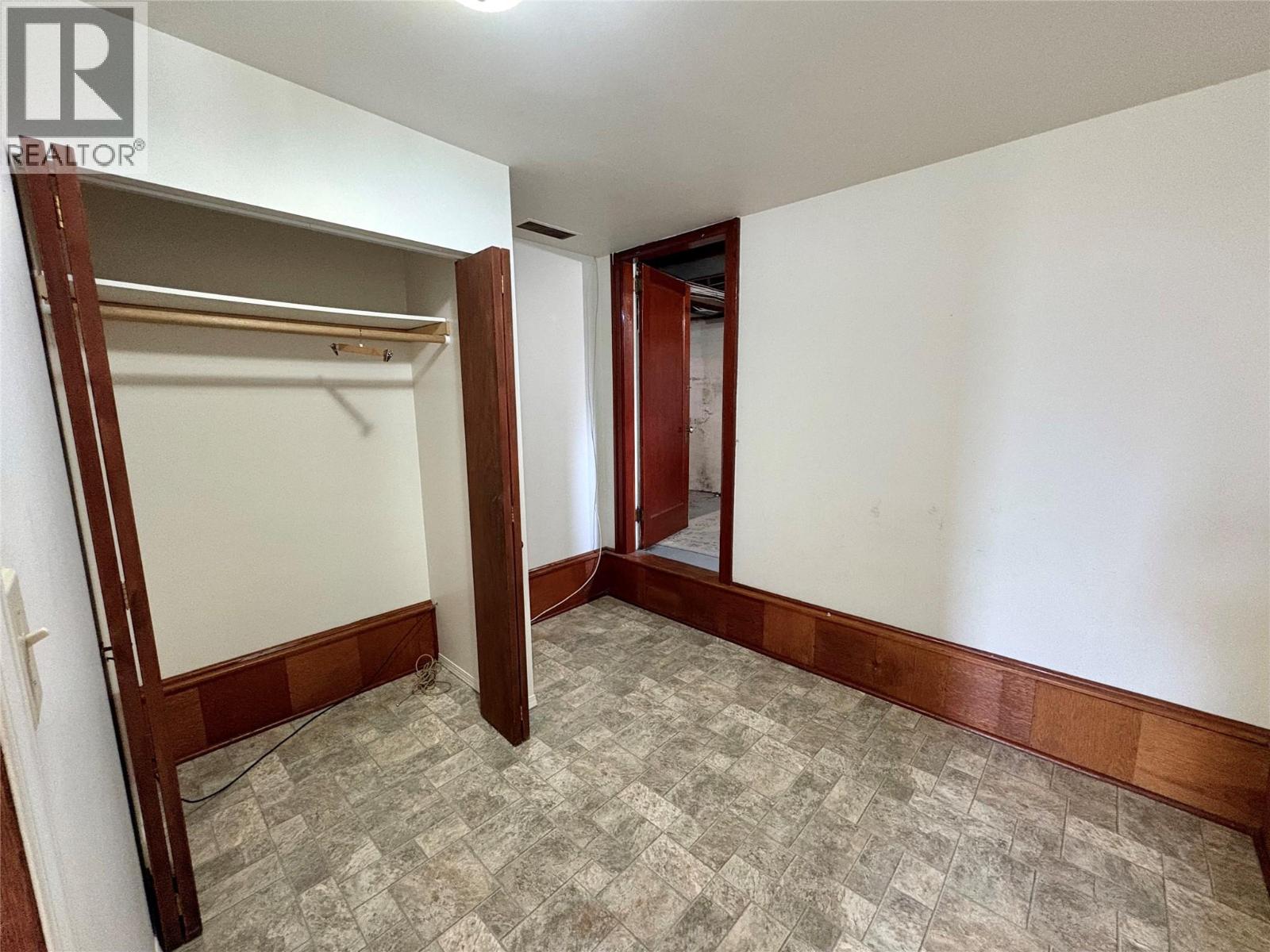 331 10th Avenue S - 35
