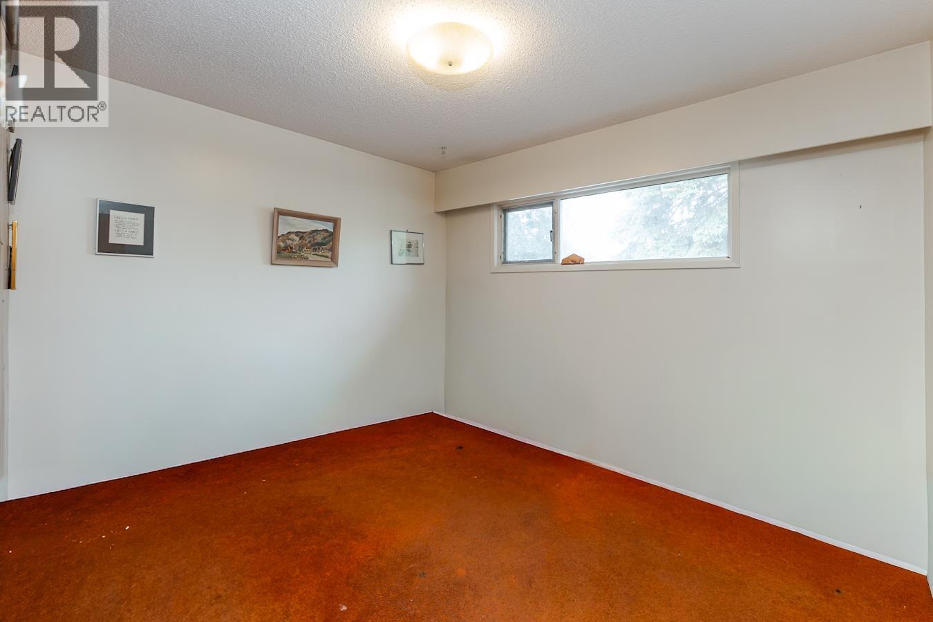 Photo 14 of 24 — 298 N LYON STREET · Prince George, BC