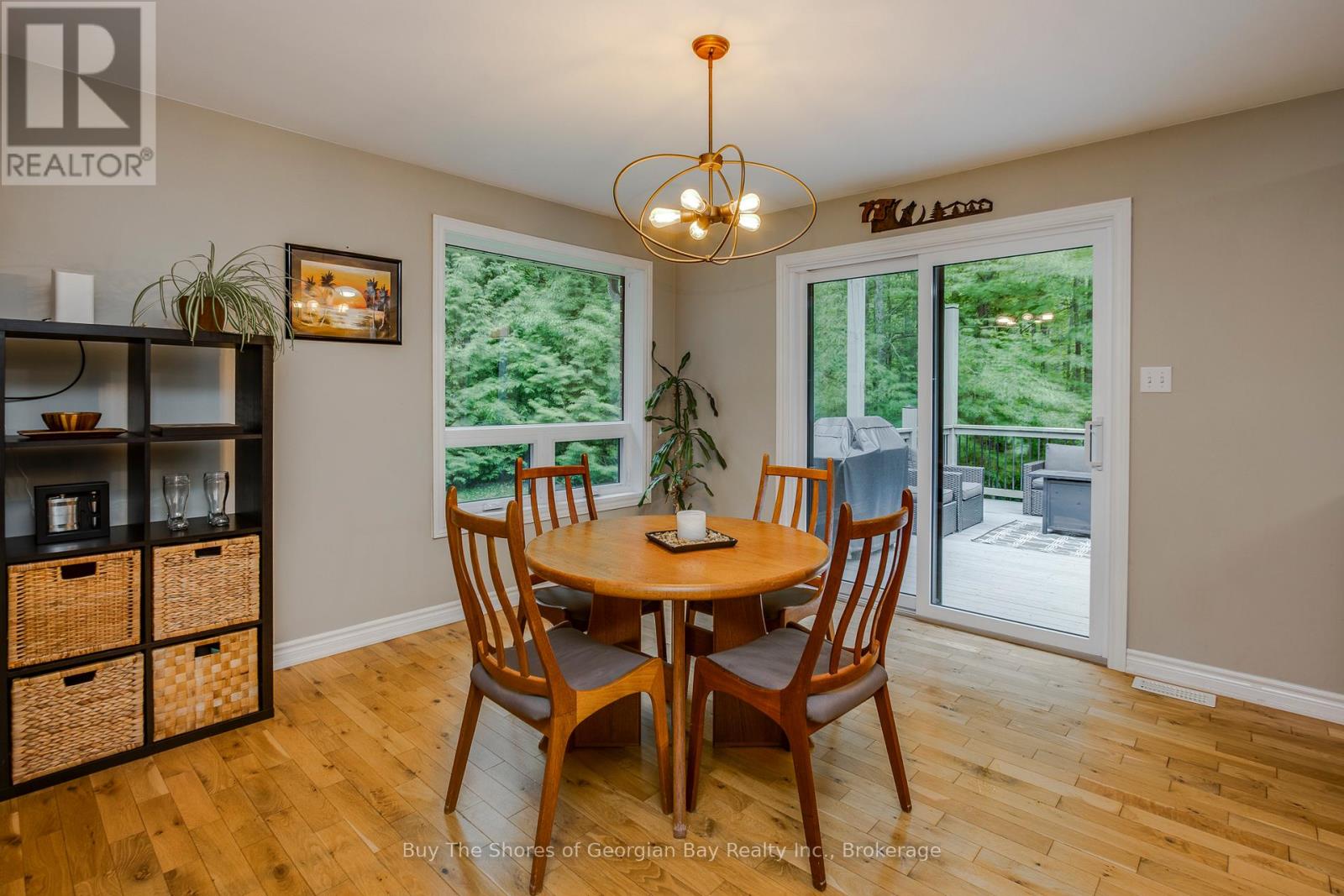 2367 MACDONALD ROAD - 19