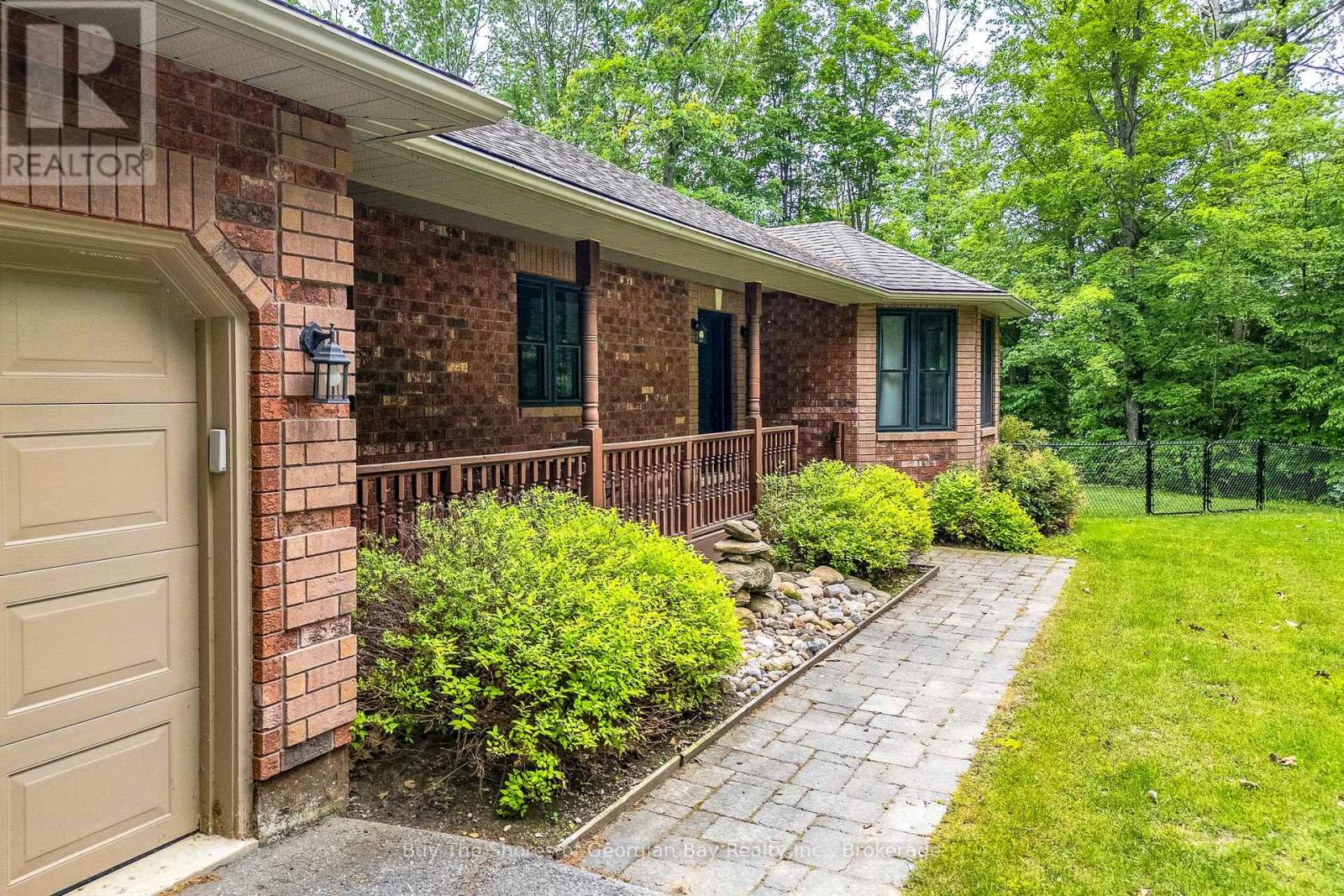 2367 MACDONALD ROAD - 4