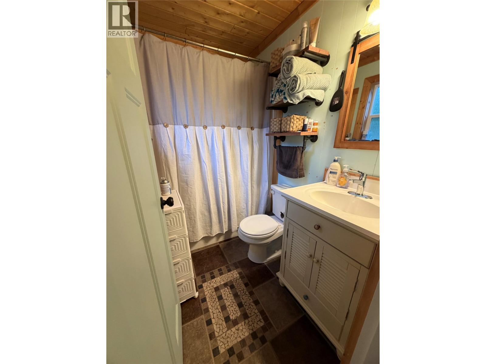 6808 Moberly Lake Road S - 11