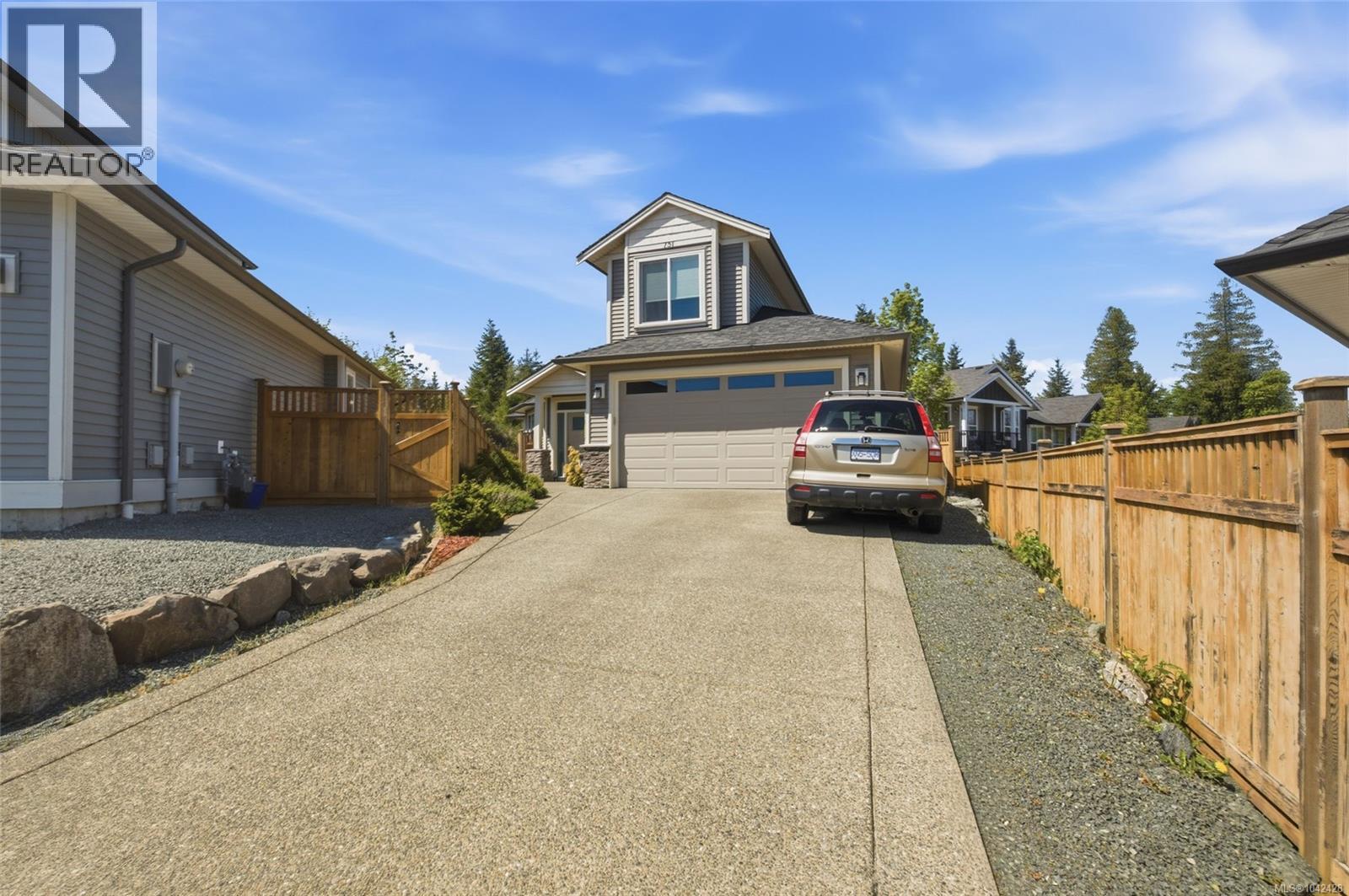 751 James Pl - 1