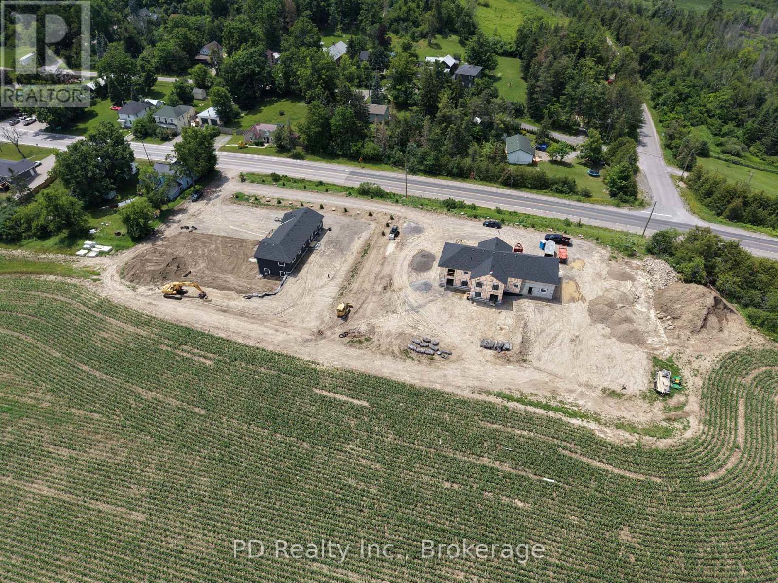 2467 QUEEN MARY STREET - Image 47