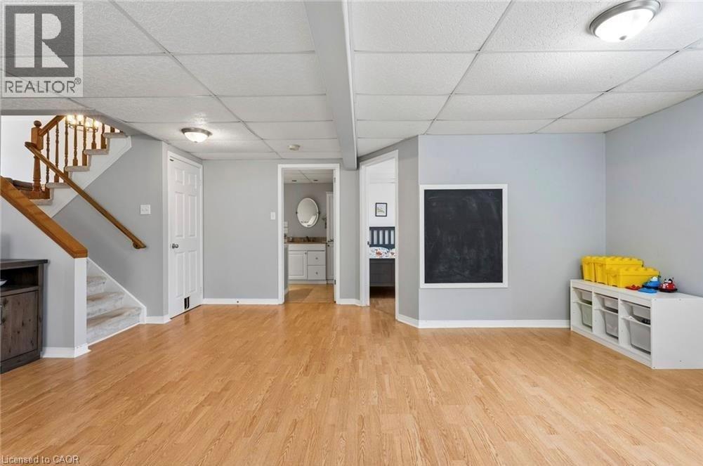 56 GOLDEN ACRES Drive - 20