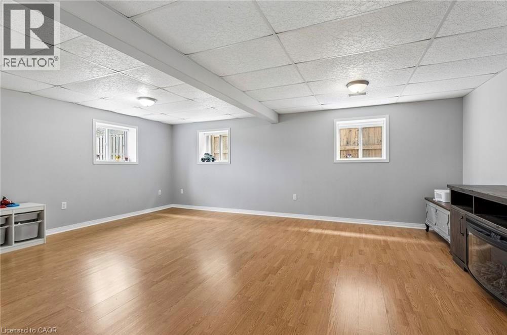 56 GOLDEN ACRES Drive - 21