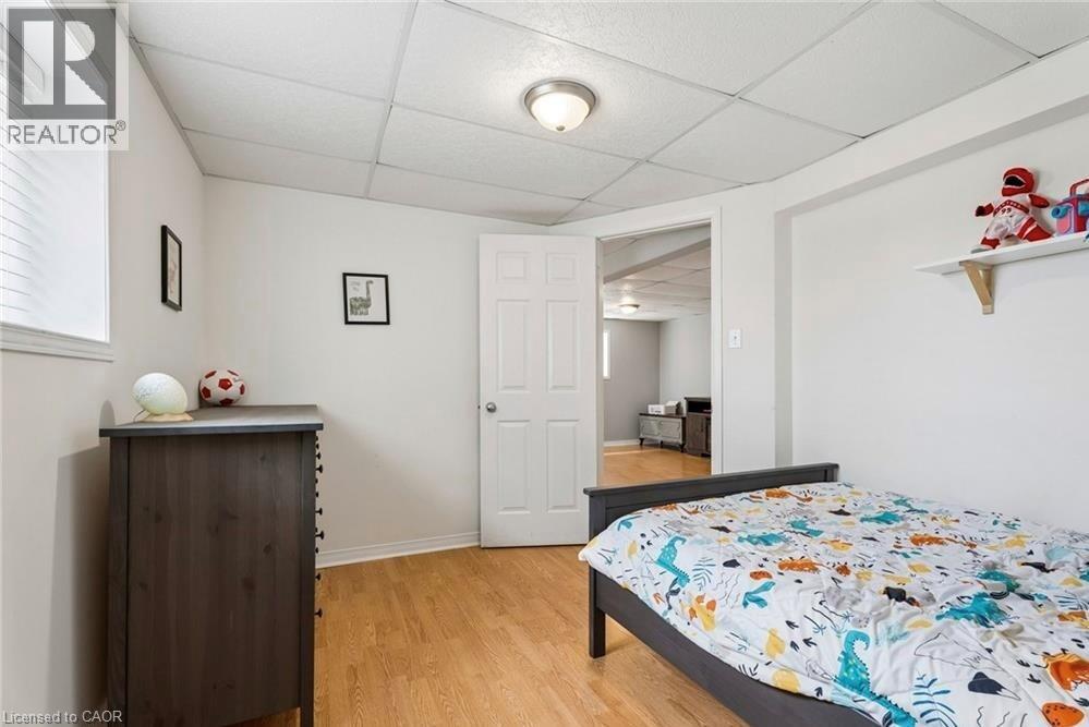 56 GOLDEN ACRES Drive - 23
