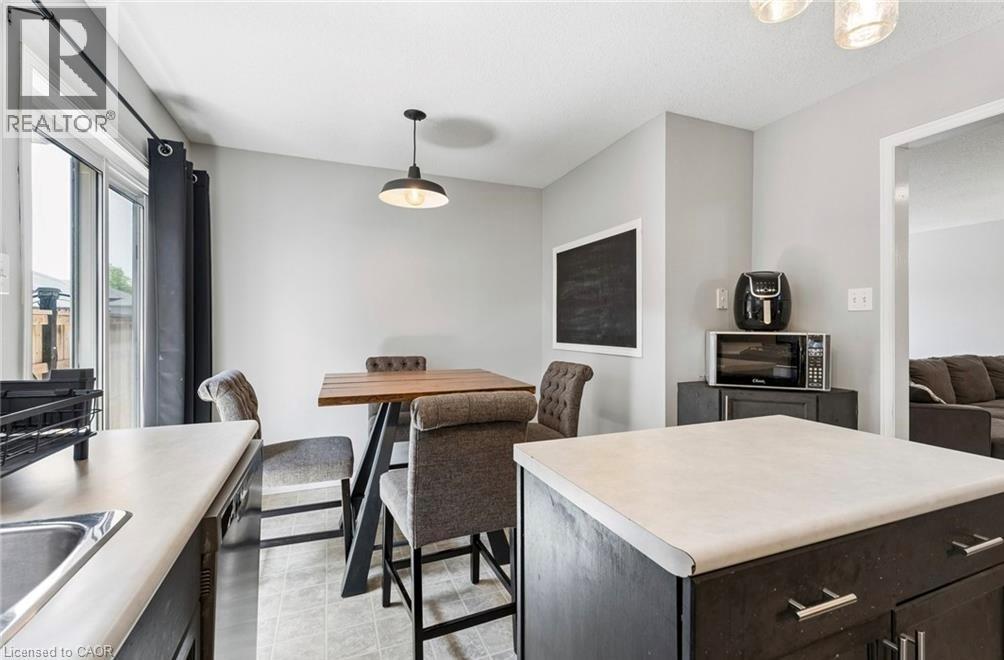 56 GOLDEN ACRES Drive - 6
