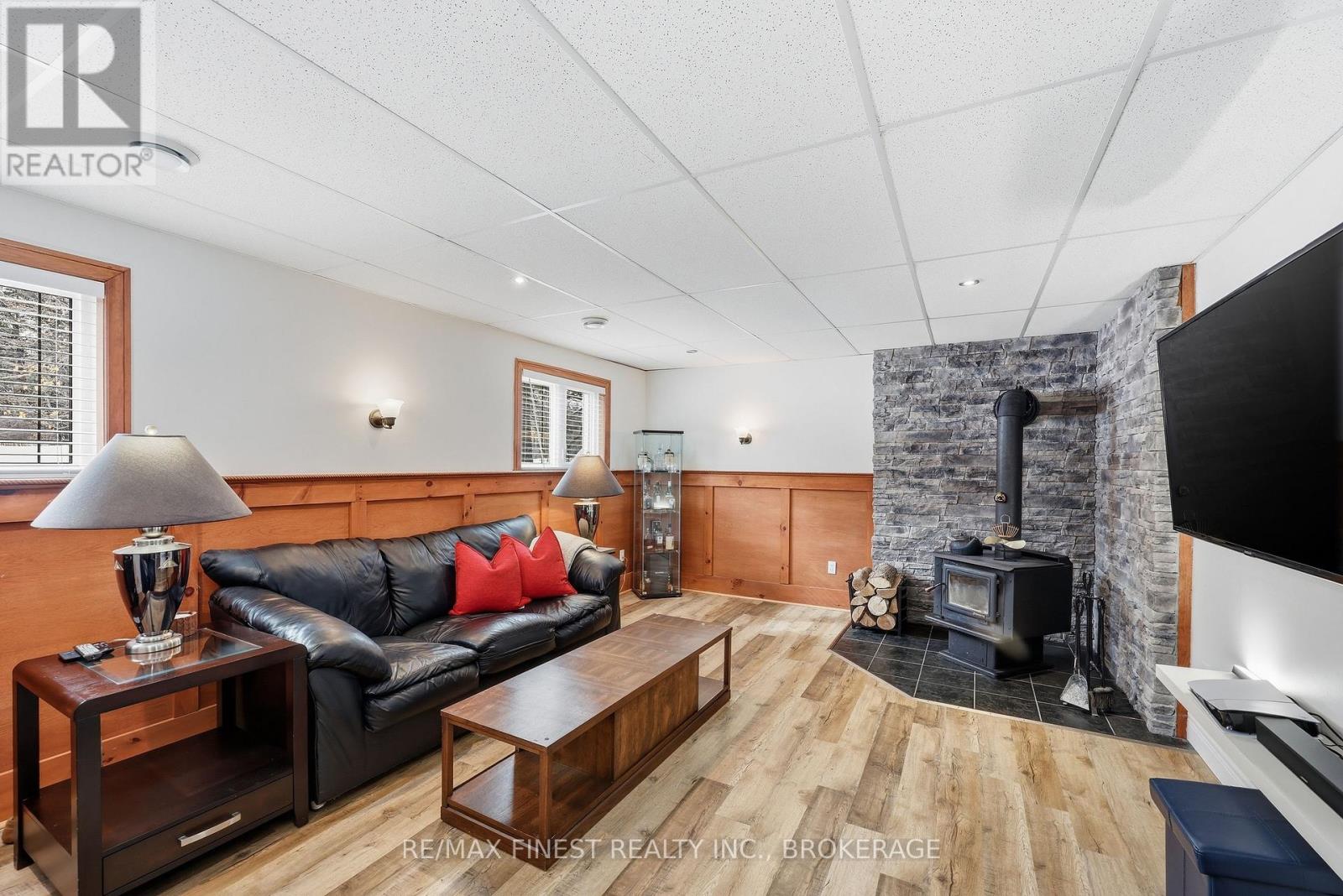 2518 RIDEAU FERRY ROAD - 29