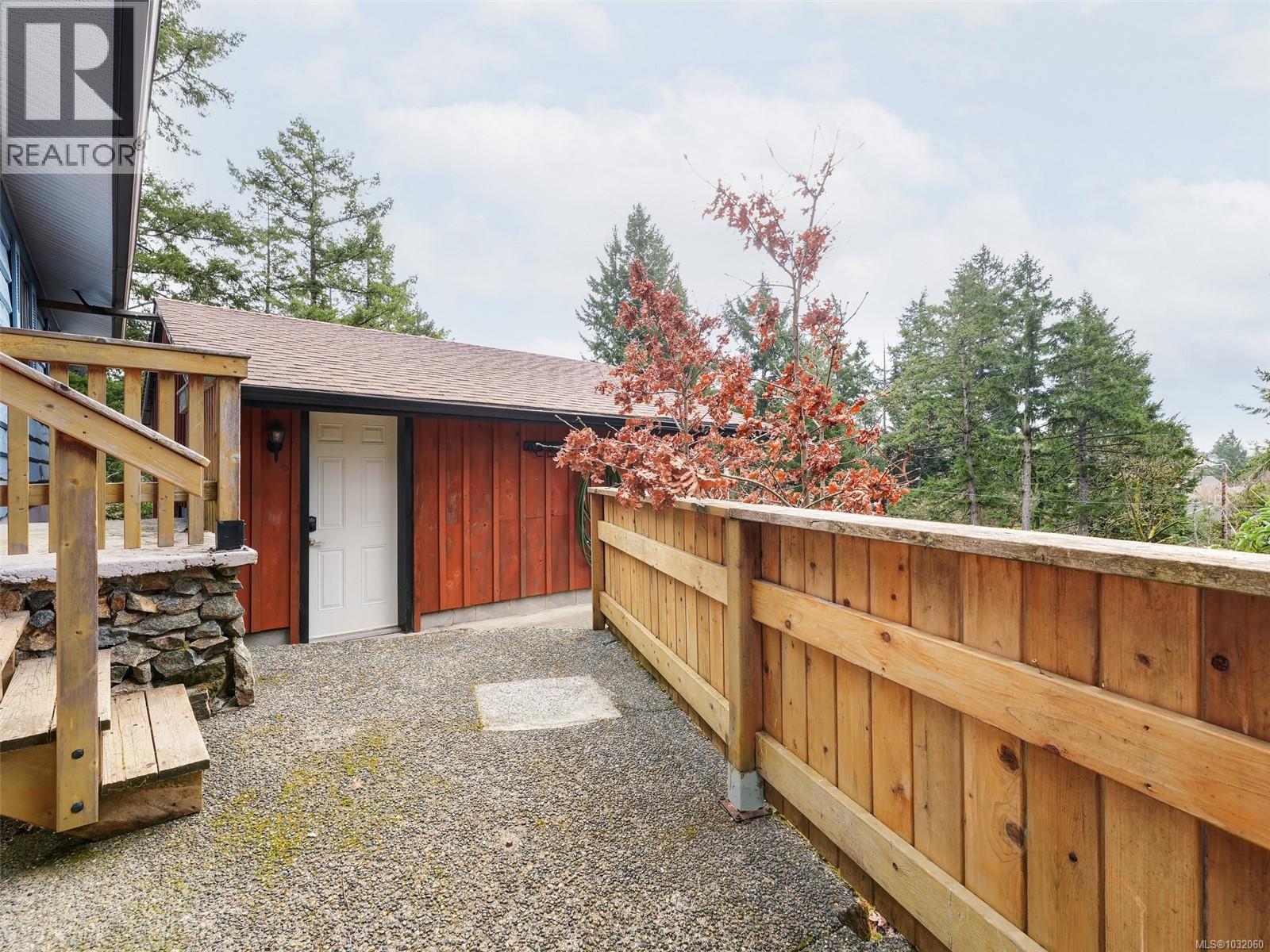 905 Gade Rd - 21