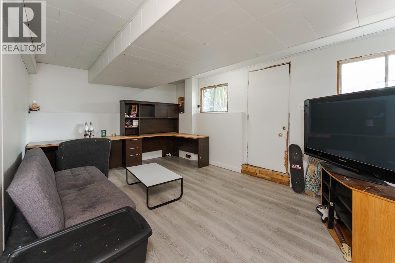 138 MCLEAN DRIVE - 11