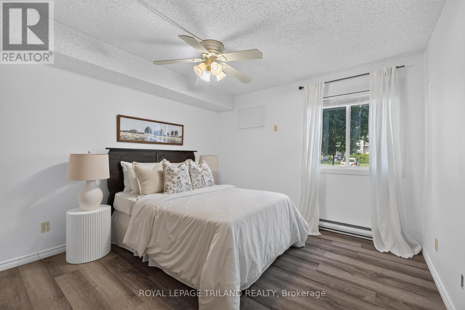 #102 735 DEVERON CRESCENT - 17