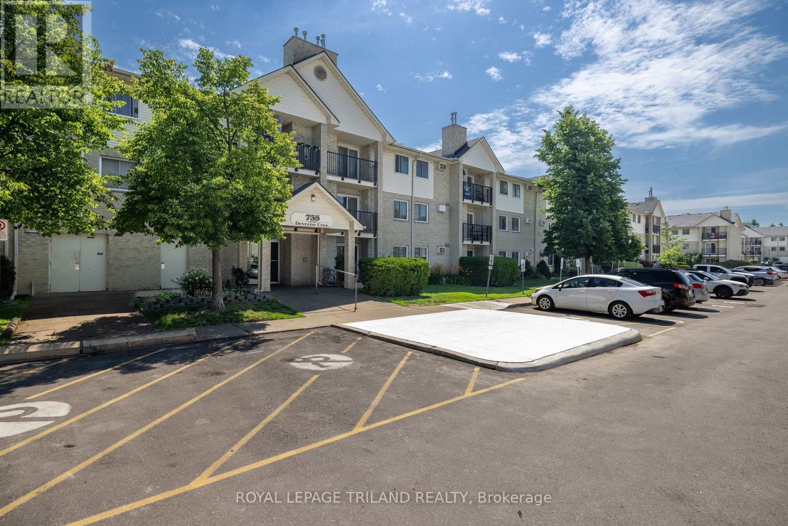 #102 735 DEVERON CRESCENT - 2