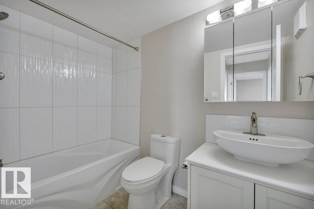 #105 10149 83 AV NW - 25