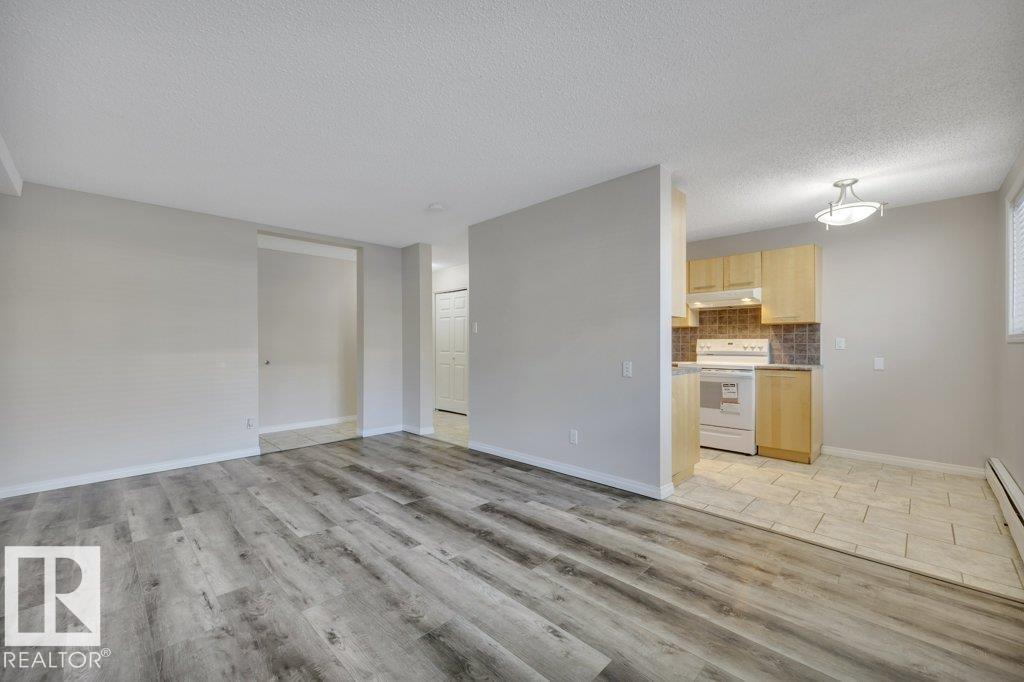 #105 10149 83 AV NW - 9