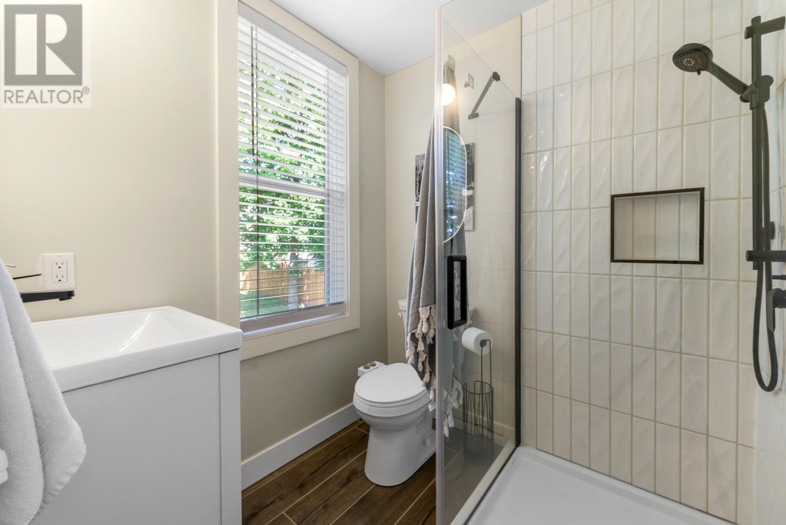 106 St. Clare Avenue - 25