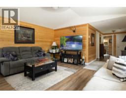 2884 Wetaskiwin Road, Falkland, BC V0E1W1 Photo 32