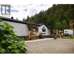 2884 Wetaskiwin Road, Falkland, BC V0E1W1 Photo 10