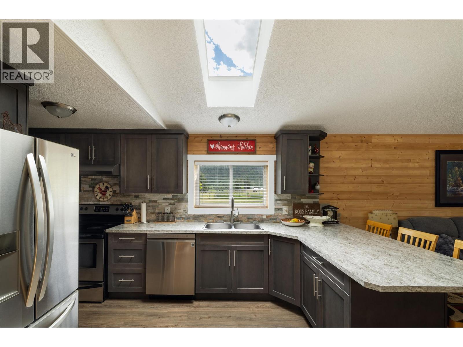 2884 Wetaskiwin Road - 27