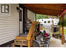 2884 Wetaskiwin Road, Falkland, BC V0E1W1 Photo 20