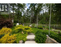 2884 Wetaskiwin Road, Falkland, BC V0E1W1 Photo 23