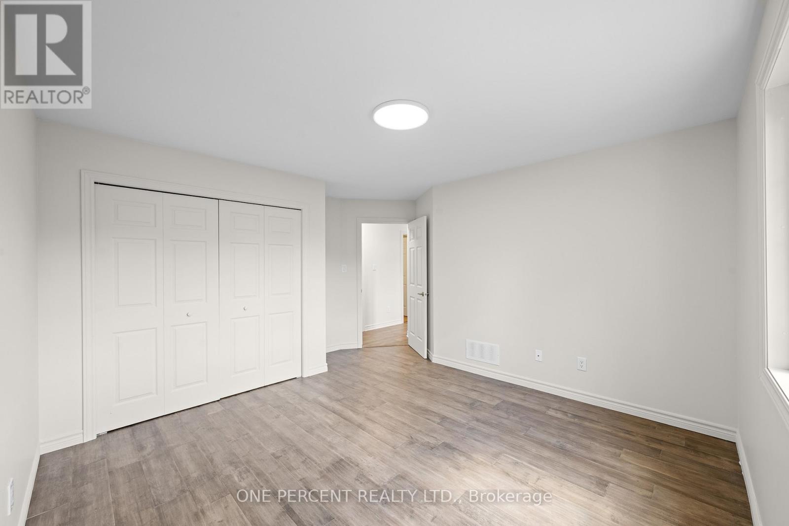 42 STONEWALK DRIVE - 24