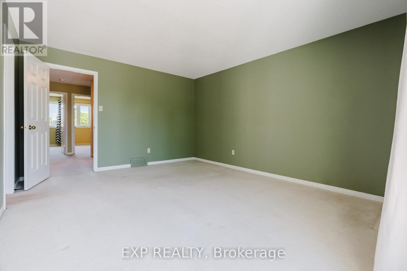 #29 6 FORSYTH LANE - 15