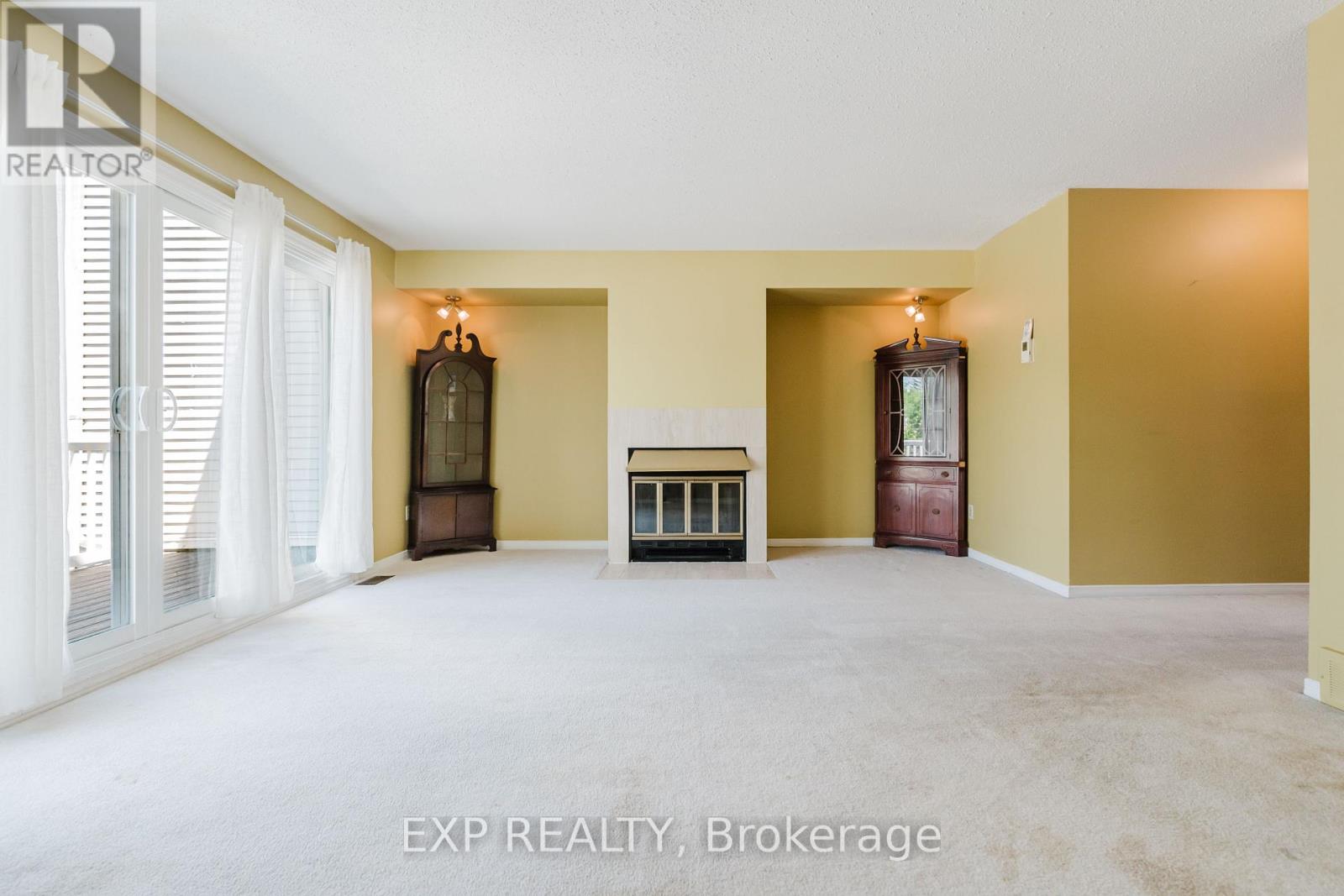 #29 6 FORSYTH LANE - 37
