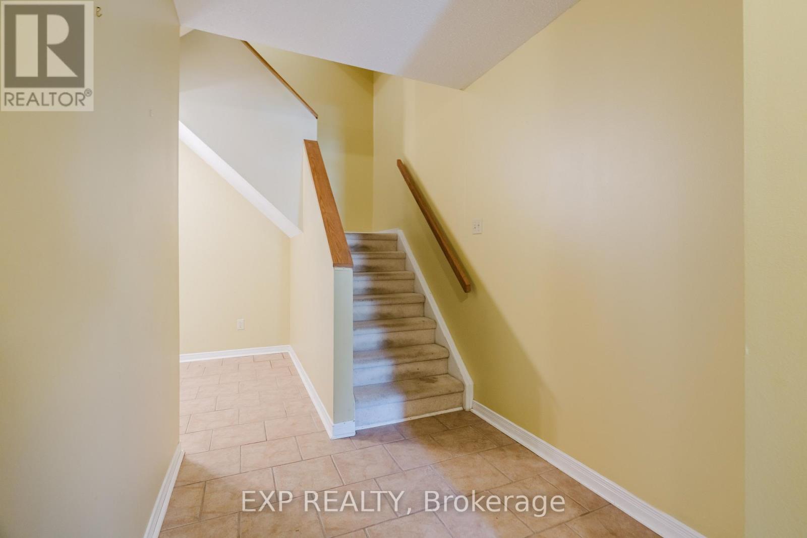 #29 6 FORSYTH LANE - 5