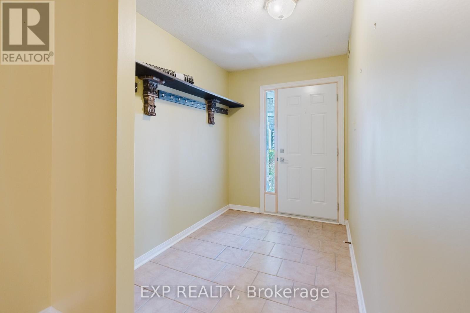 #29 6 FORSYTH LANE - 6