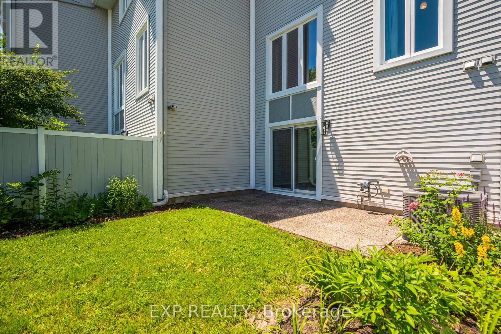 #29 6 FORSYTH LANE - 8