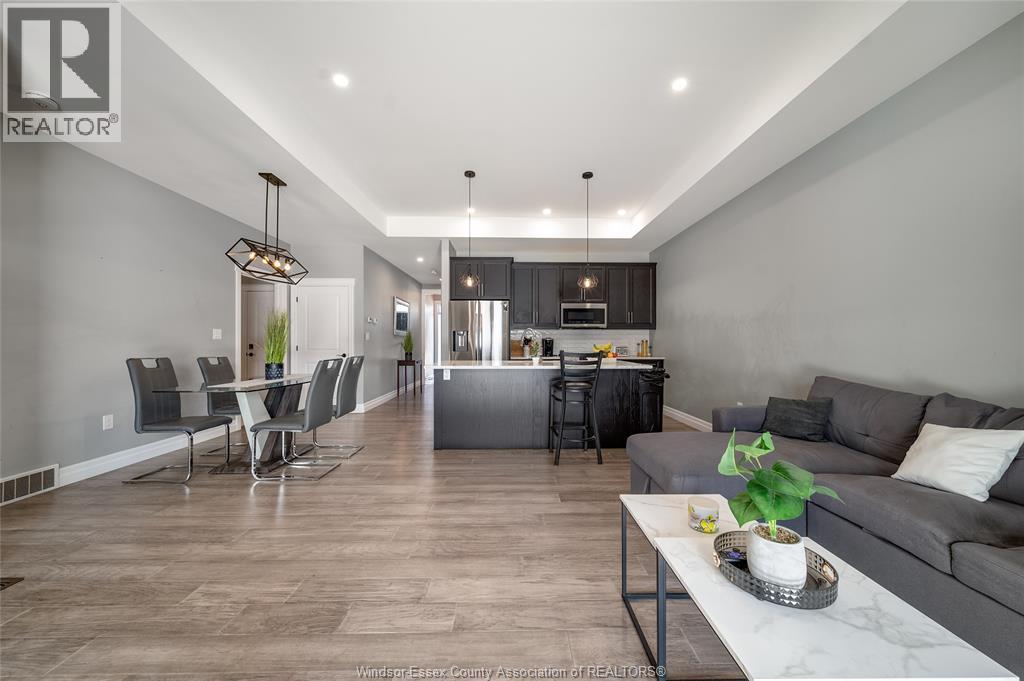 410 CASERTA CRESCENT - 20