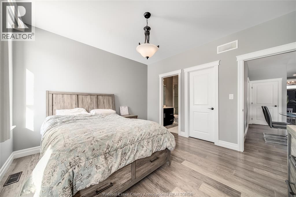 410 CASERTA CRESCENT - 25