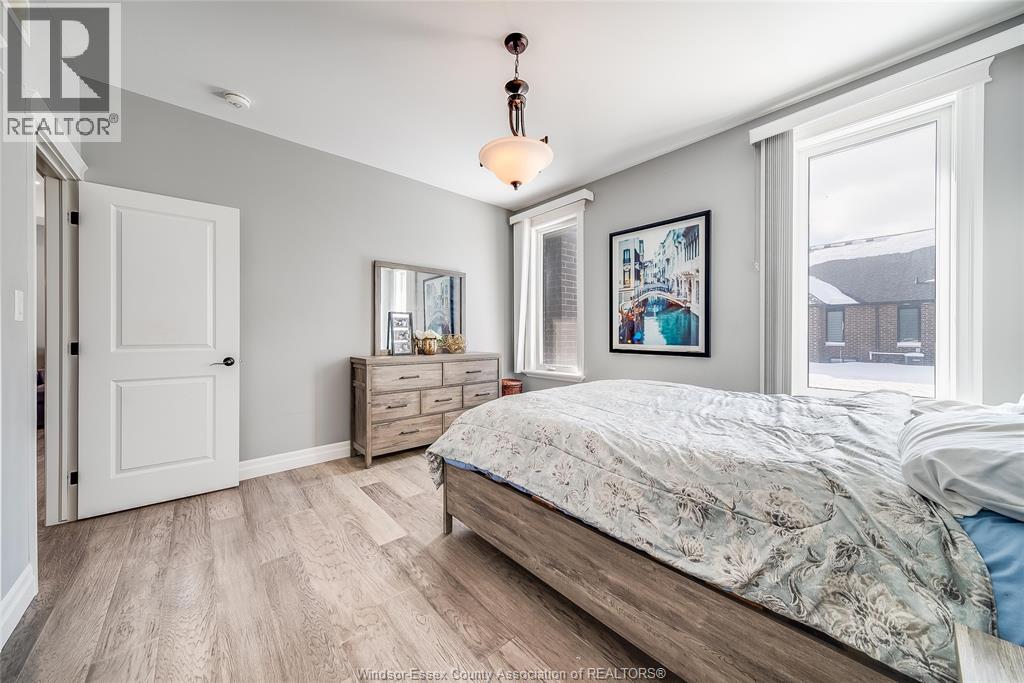 410 CASERTA CRESCENT - 27